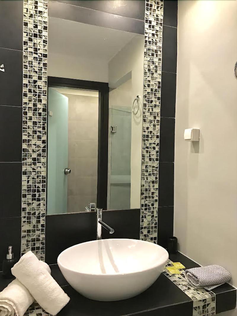 Queen Boutique Suites Mykonos Town Exteriör bild