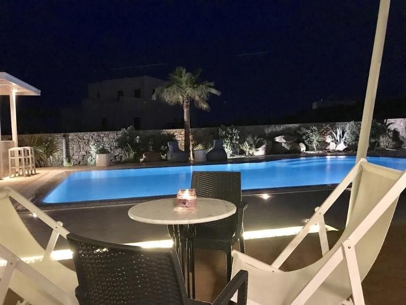 Queen Boutique Suites Mykonos Town Exteriör bild