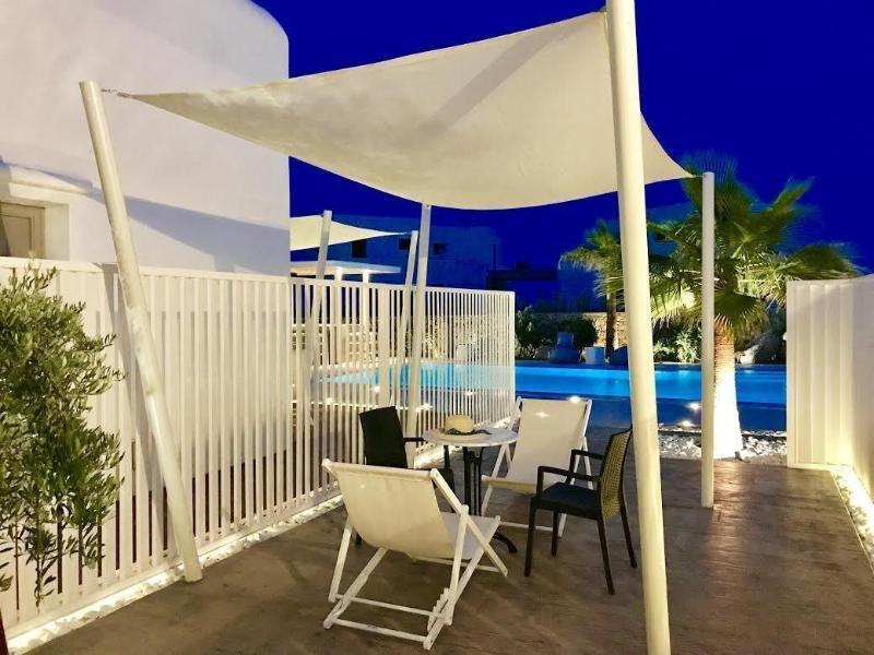 Queen Boutique Suites Mykonos Town Exteriör bild