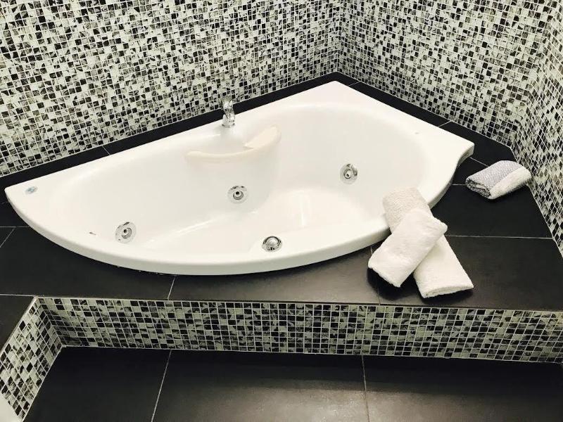 Queen Boutique Suites Mykonos Town Exteriör bild