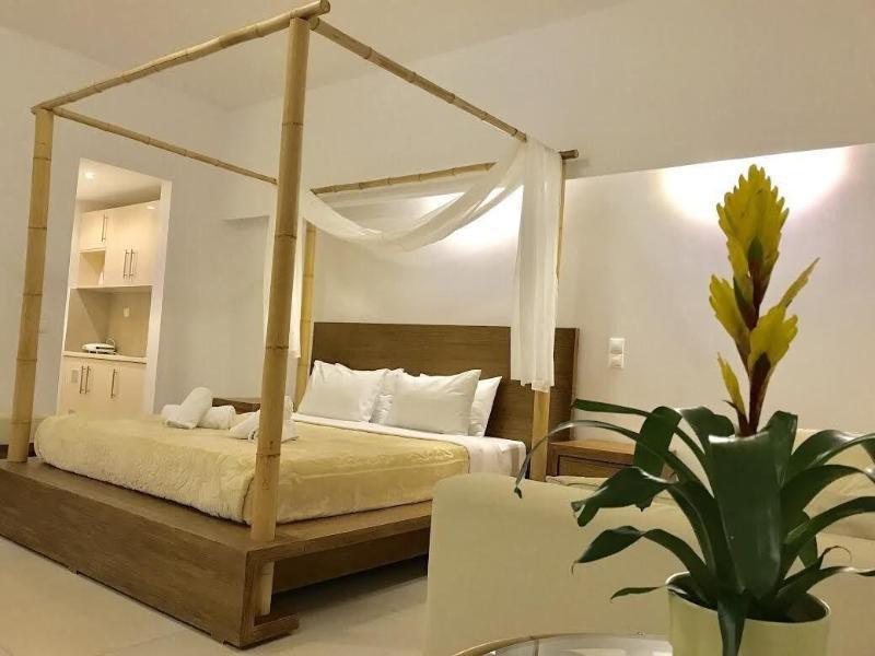 Queen Boutique Suites Mykonos Town Exteriör bild