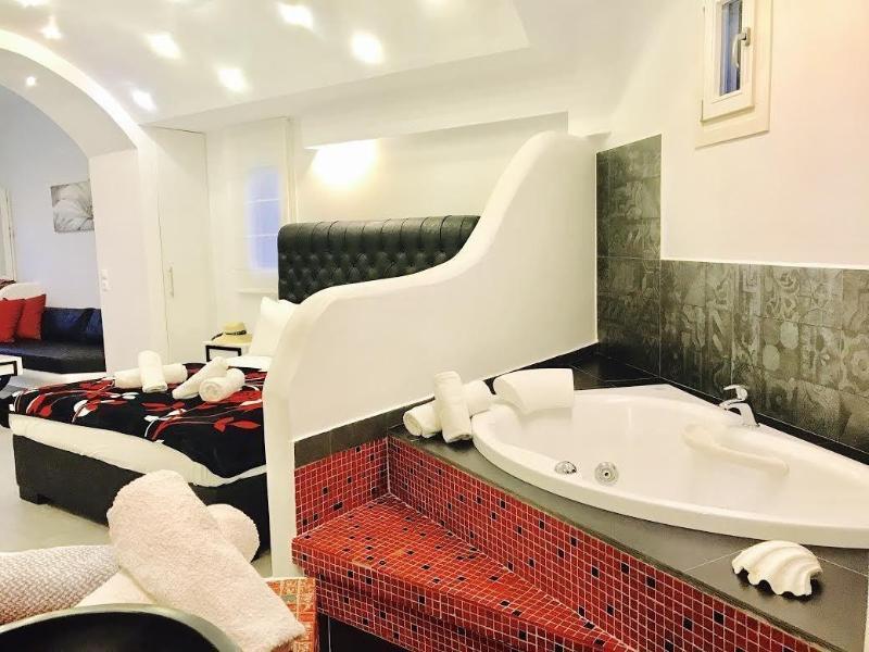 Queen Boutique Suites Mykonos Town Exteriör bild