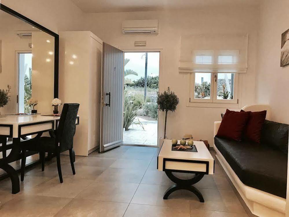 Queen Boutique Suites Mykonos Town Exteriör bild