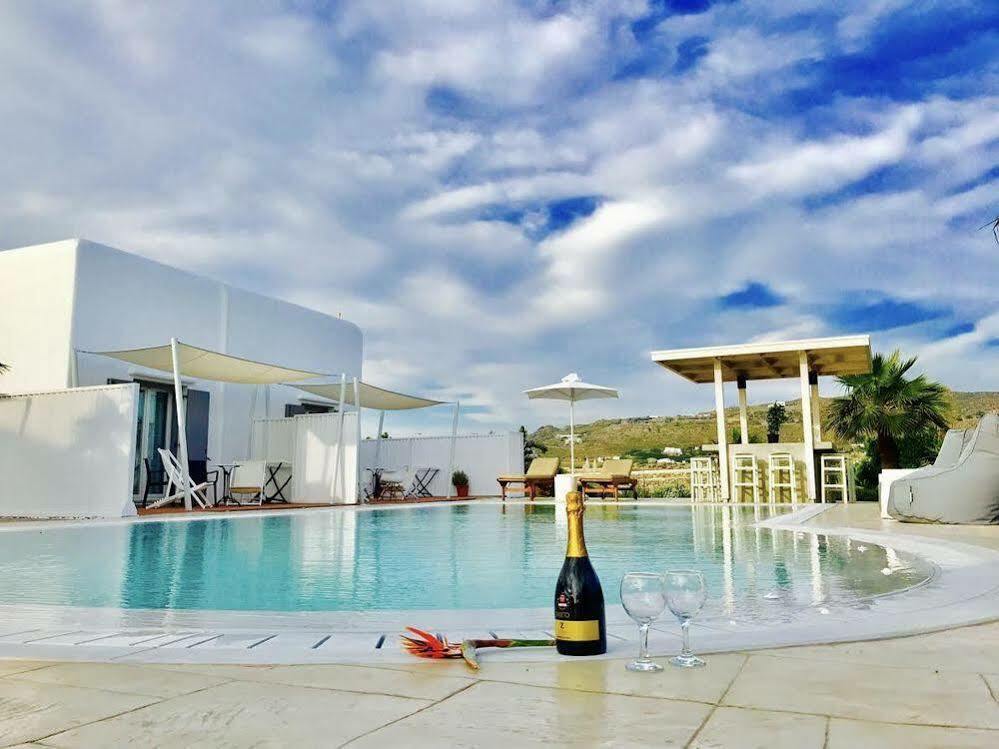 Queen Boutique Suites Mykonos Town Exteriör bild